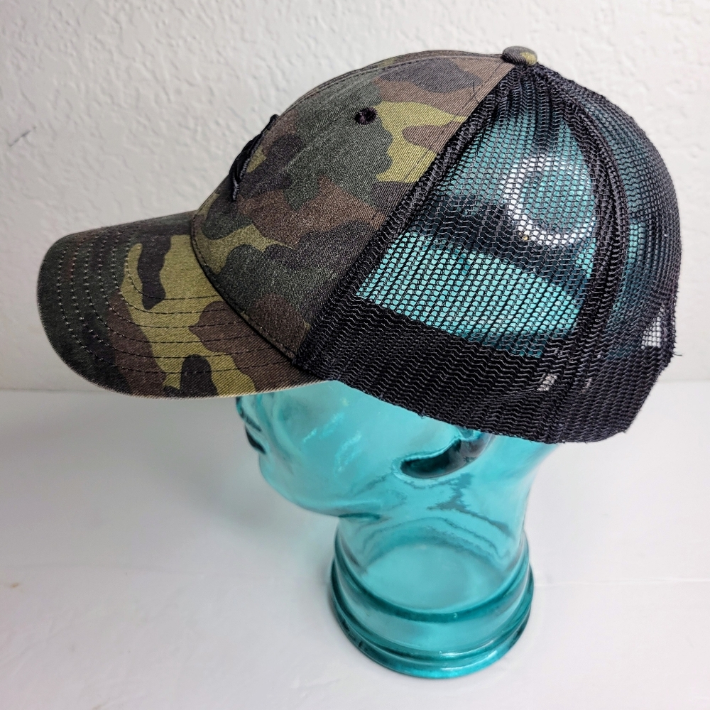 Quiksilver Men's Grounder Camo Trucker Hat, Black Mesh Back, Adjustable Snap - Picture 5 of 10